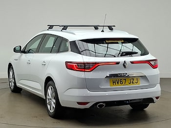 Used Renault Megane 2017 for sale - 79586613: Photo