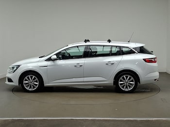 Used Renault Megane 2017 for sale - 79586613: Photo