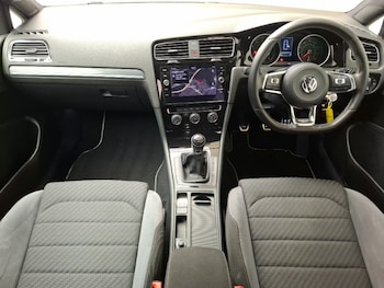 Used Volkswagen Golf 2018 for sale - 78617055: Photo