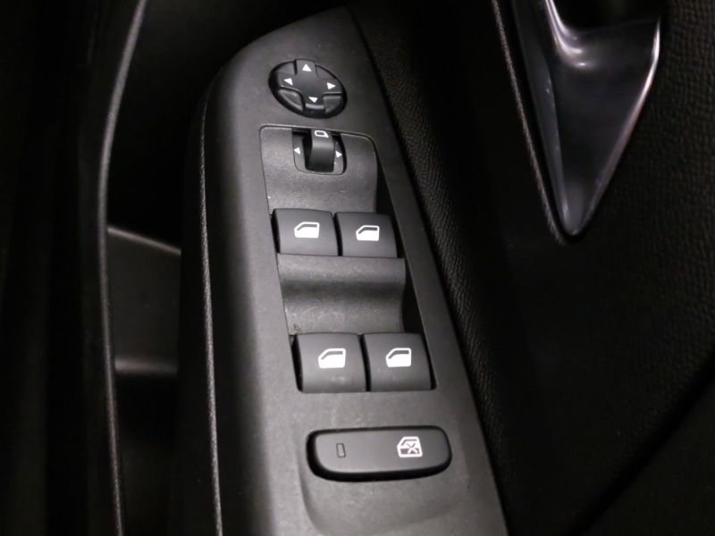 Used Vauxhall Corsa 2023 for sale - 76639249: Photo 17