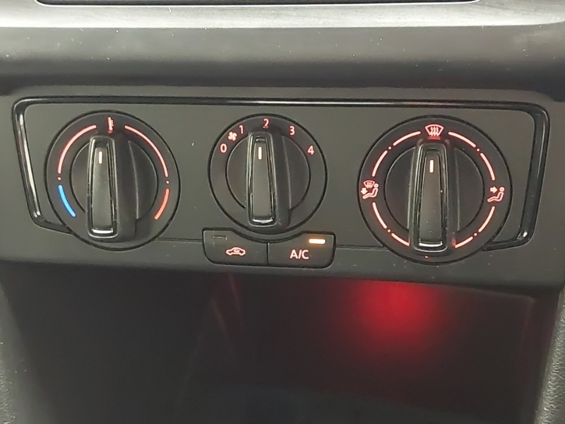 Used Volkswagen Polo 2017 for sale - 77130037: Photo 14