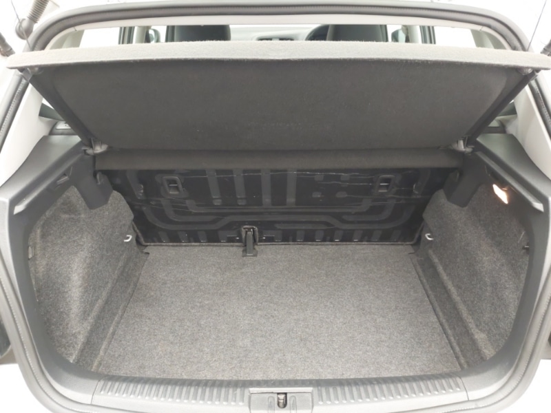 Used Volkswagen Polo 2017 for sale - 77130037: Photo 8