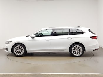 Used Skoda Superb 2024 for sale - 76244350: Photo