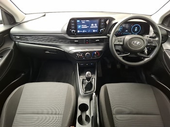 Used Hyundai i20 2023 for sale - 76567050: Photo