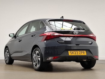 Used Hyundai i20 2023 for sale - 76567050: Photo