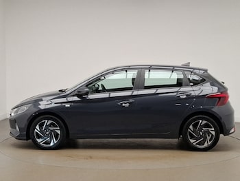 Used Hyundai i20 2023 for sale - 76567050: Photo