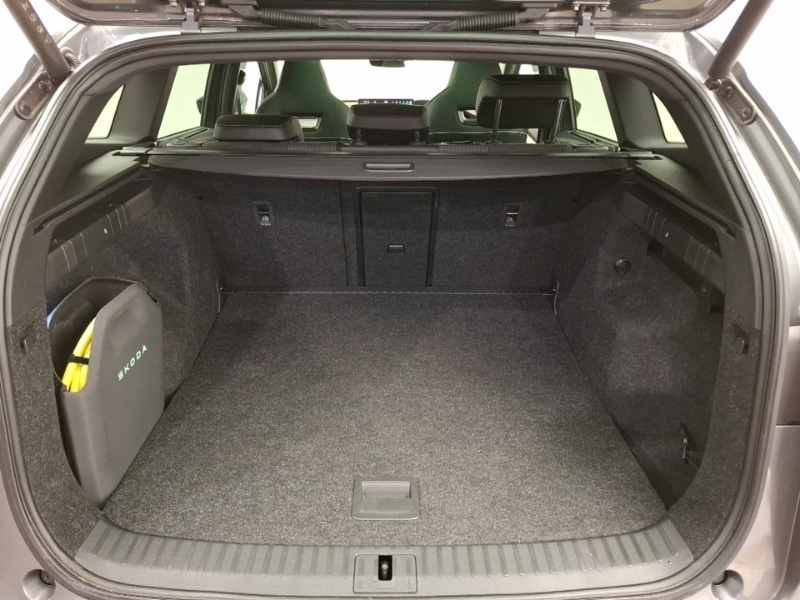 Used Skoda Enyaq 2025 for sale - 78163932: Photo 8