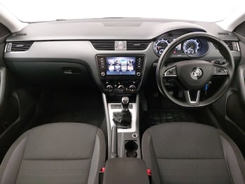 Used Skoda Octavia 2019 for sale - 77908130: Photo