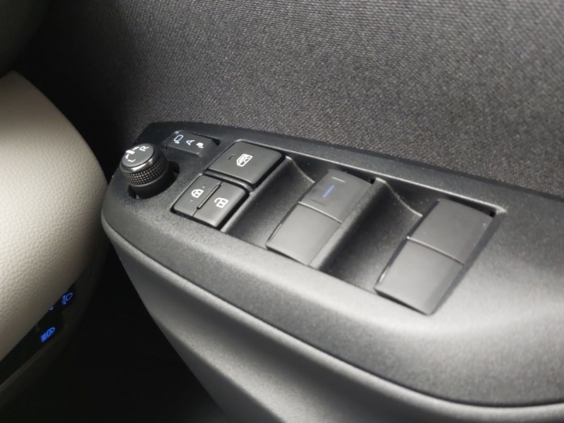 Used Toyota Yaris 2022 for sale - 76403796: Photo 17