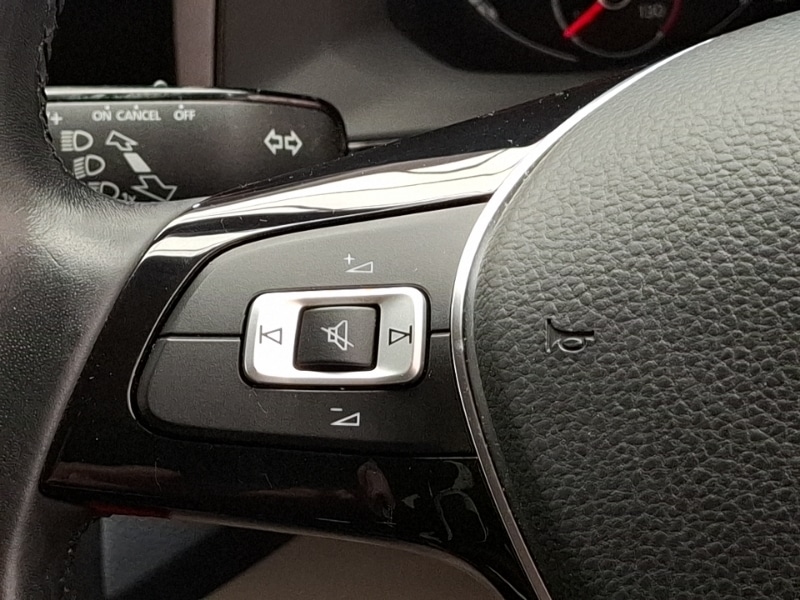 Used Volkswagen Polo 2018 for sale - 76427316: Photo 18