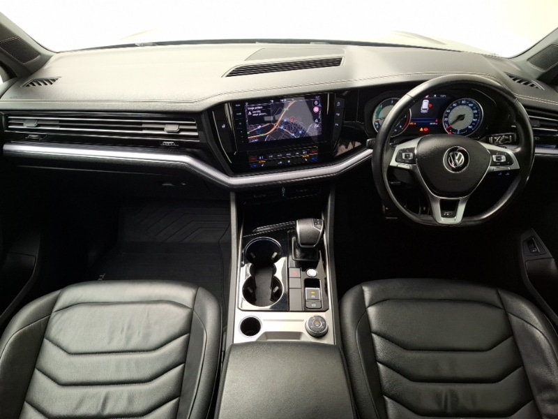 Used Volkswagen Touareg 2019 for sale - 77573276: Photo 2