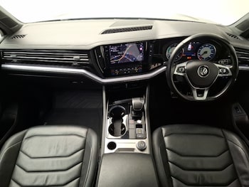 Used Volkswagen Touareg 2019 for sale - 77573276: Photo