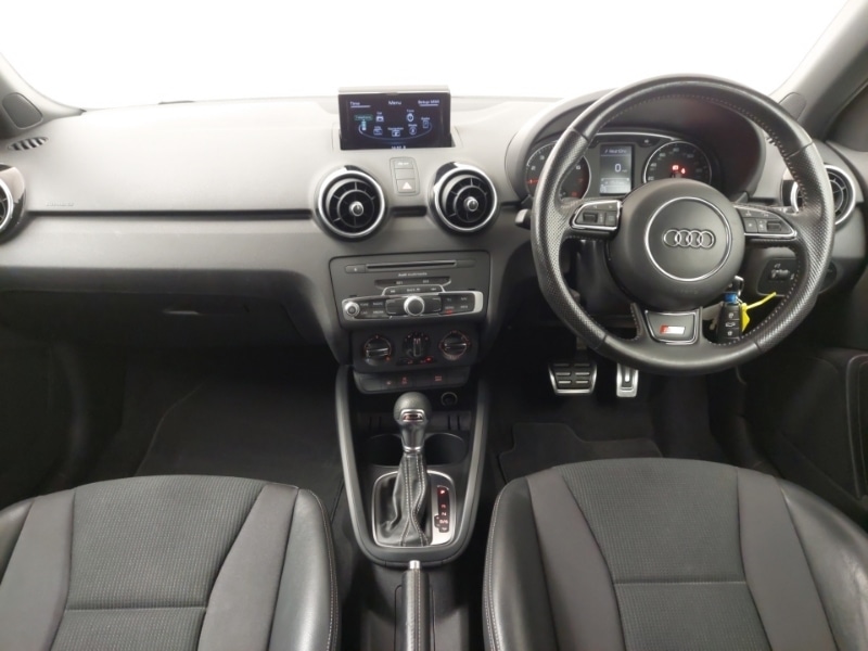Used Audi A1 2016 for sale - 76533333: Photo 2