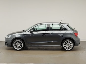 Used Audi A1 2016 for sale - 76533333: Photo