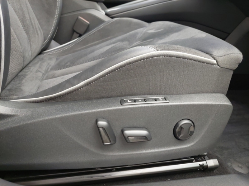 Used Skoda Enyaq 2025 for sale - 76779544: Photo 13