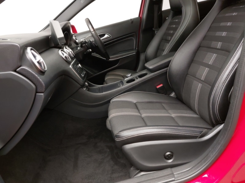 Used Mercedes-Benz A-Class 2018 for sale - 76387973: Photo 5