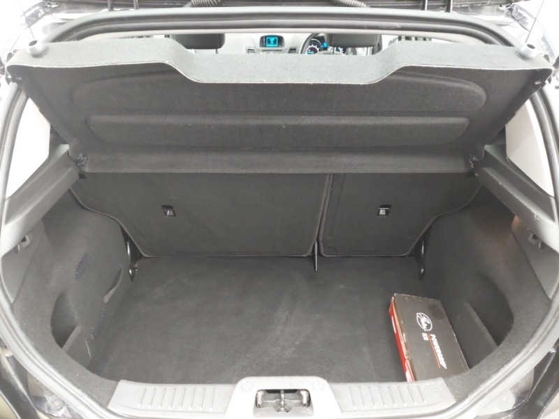 Used Ford Fiesta 2015 for sale - 76860708: Photo 8