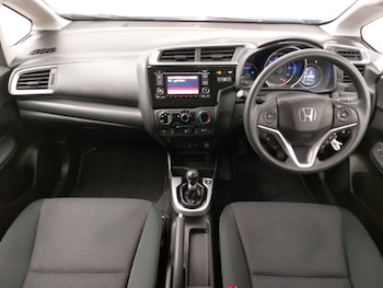 Used Honda Jazz 2019 for sale - 76275729: Photo 2