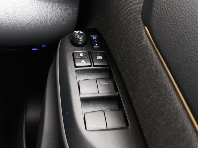 Used Toyota Yaris Cross 2022 for sale - 76771431: Photo 19