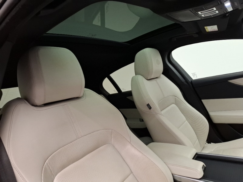 Used Jaguar XE 2023 for sale - 77956441: Photo 14