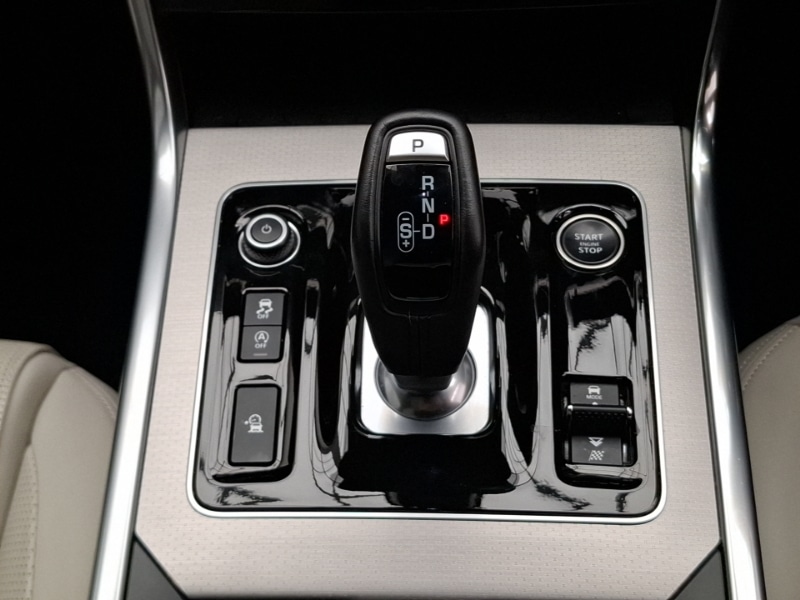 Used Jaguar XE 2023 for sale - 77956441: Photo 16