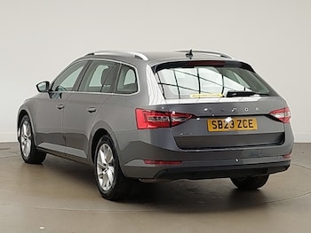 Used Skoda Superb 2023 for sale - 77544398: Photo