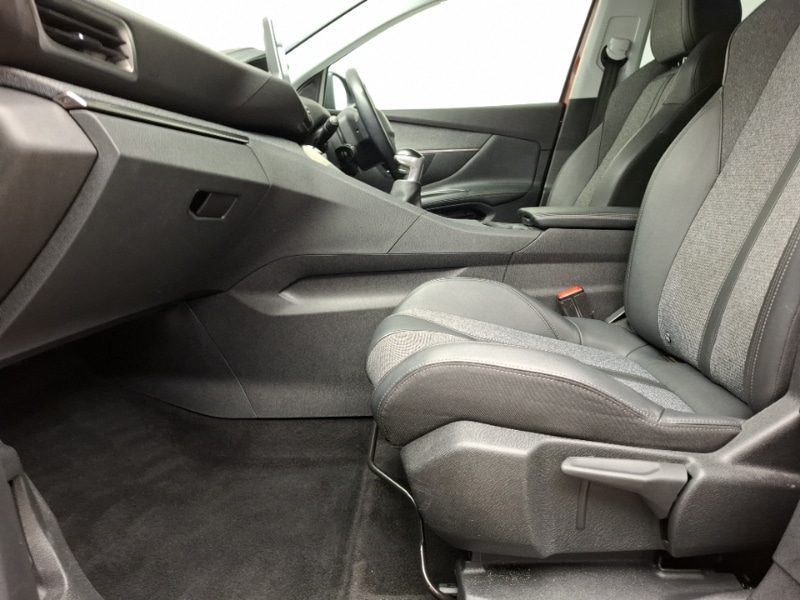 Used Peugeot 3008 2019 for sale - 76533318: Photo 5