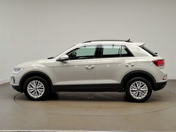 Used Volkswagen T-Roc 2022 for sale - 78374056: Photo