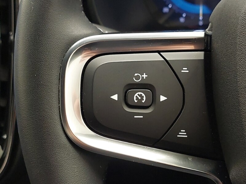 Used Volvo XC40 2023 for sale - 77209201: Photo 18