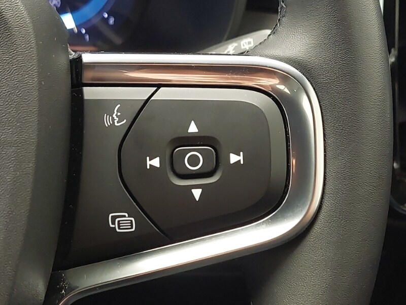 Used Volvo XC40 2023 for sale - 77209201: Photo 19