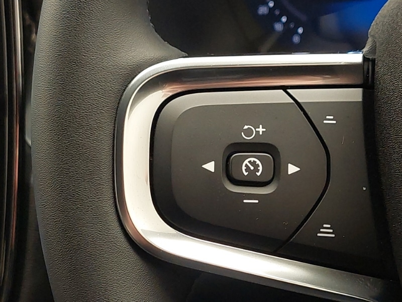 Used Volvo XC40 2025 for sale - 77518141: Photo 18