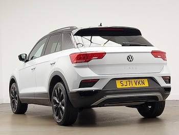 Used Volkswagen T-Roc 2021 for sale - 75663971: Photo