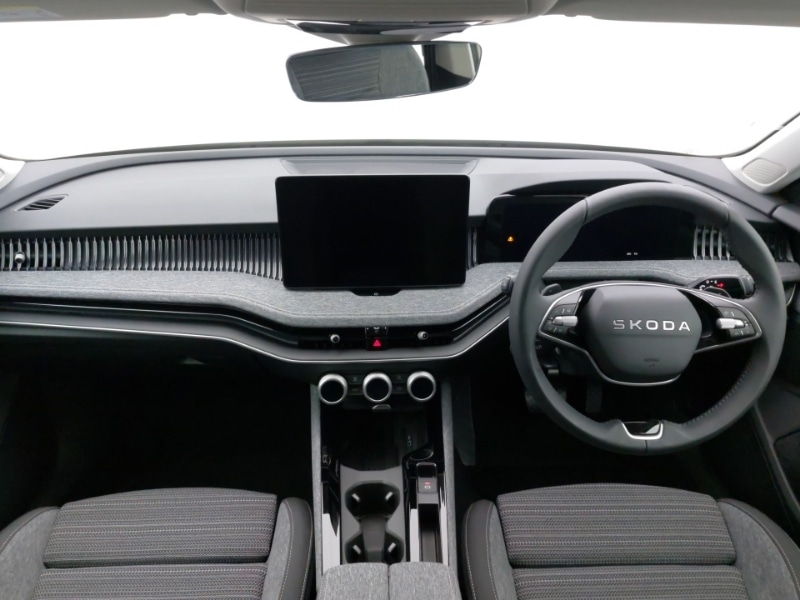 Used Skoda Superb 2025 for sale - 77126640: Photo 2