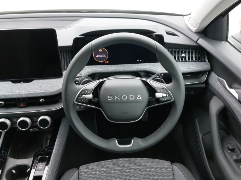 Used Skoda Superb 2025 for sale - 77126640: Photo 7