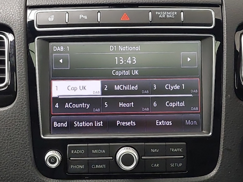 Used Volkswagen Touareg 2017 for sale - 76924999: Photo 10