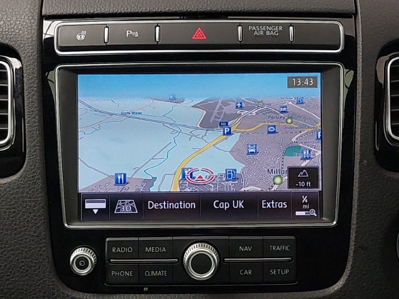 Used Volkswagen Touareg 2017 for sale - 76924999: Photo 11