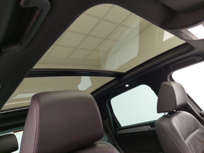 Used Volkswagen Touareg 2017 for sale - 76924999: Photo 17