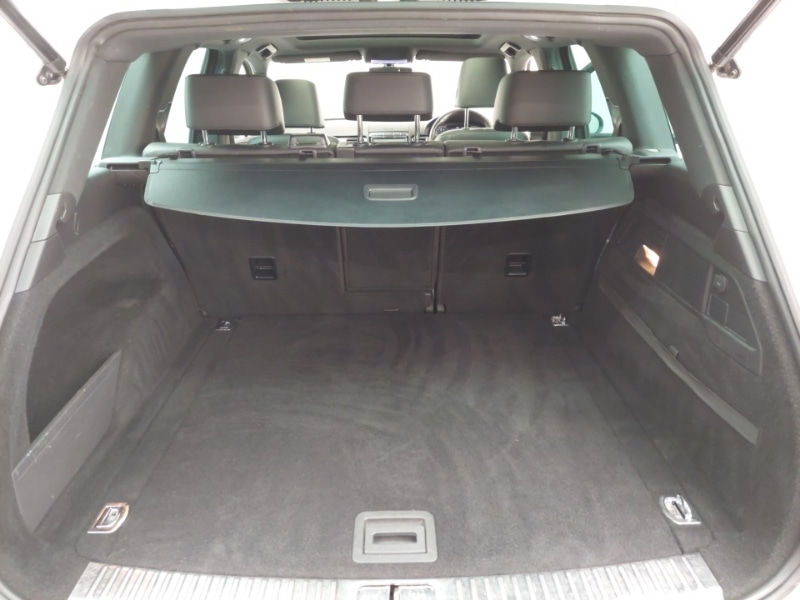 Used Volkswagen Touareg 2017 for sale - 76924999: Photo 8