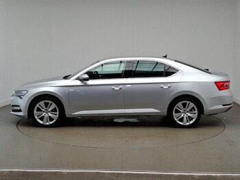 Used Skoda Superb 2022 for sale - 78425002: Photo