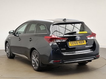 Used Toyota Auris 2017 for sale - 78735141: Photo