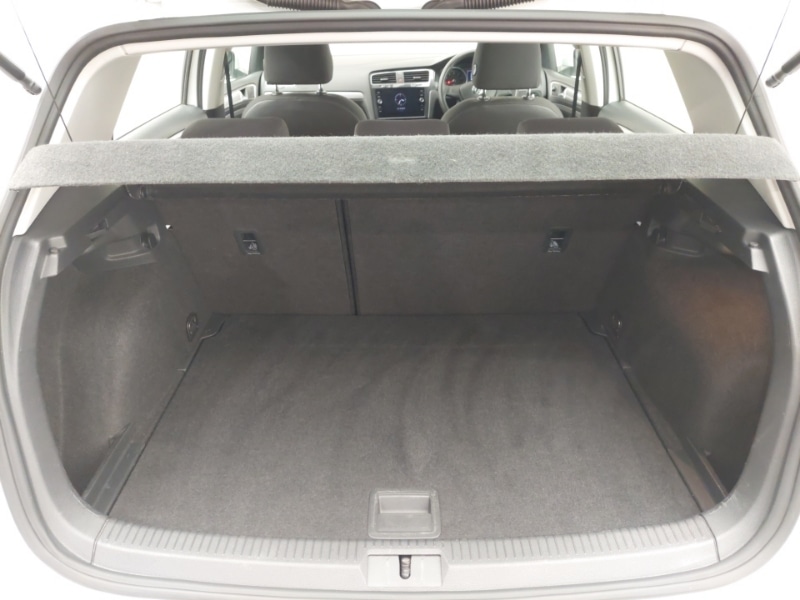 Used Volkswagen Golf 2019 for sale - 76644116: Photo 8