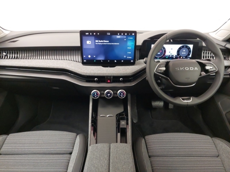 Used Skoda Superb 2025 for sale - 77338205: Photo 2