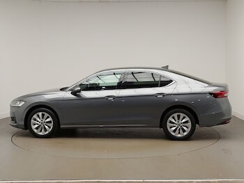 Used Skoda Superb 2025 for sale - 77338205: Photo