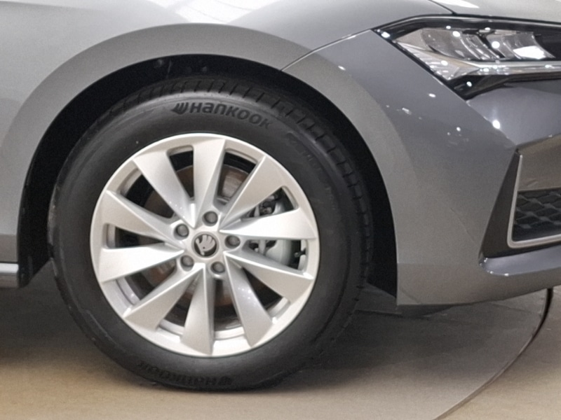 Used Skoda Superb 2025 for sale - 76543638: Photo 9