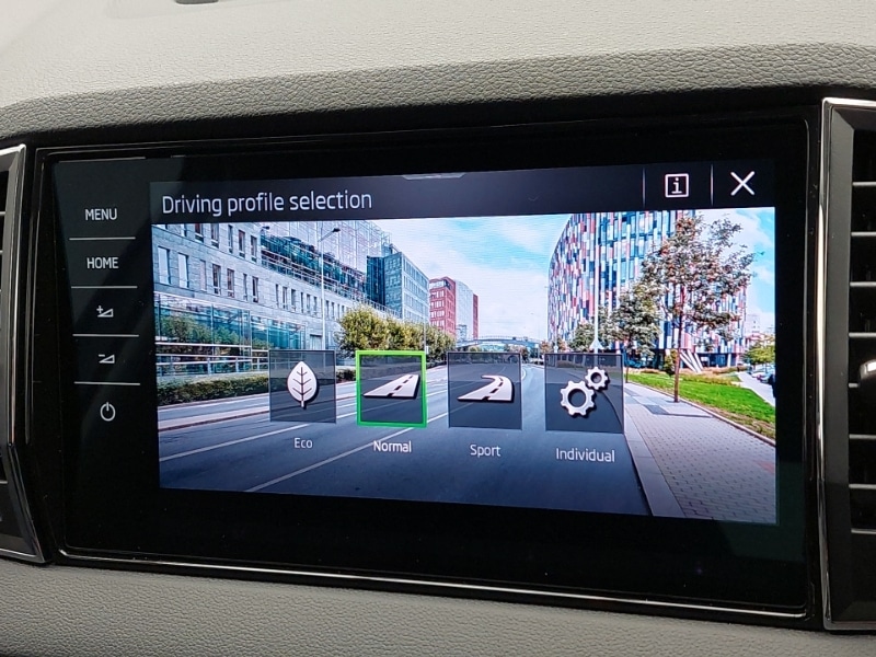 Used Skoda Karoq 2025 for sale - 76543873: Photo 17