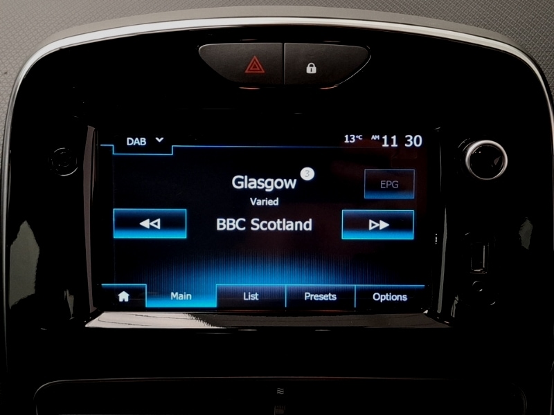 Used Renault Clio 2017 for sale - 76354530: Photo 10