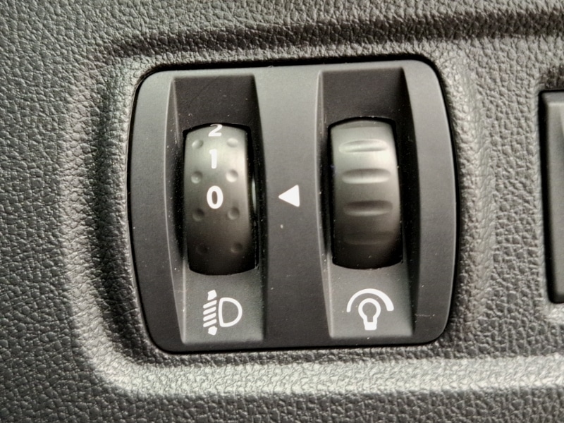 Used Renault Clio 2017 for sale - 76354530: Photo 18