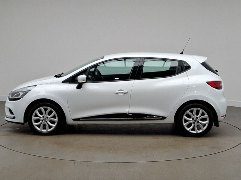 Used Renault Clio 2017 for sale - 76354530: Photo 4