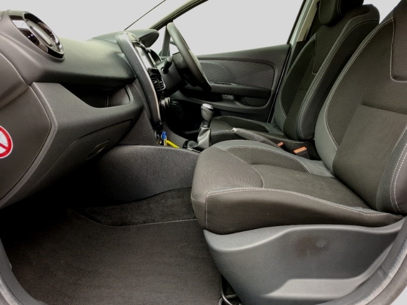 Used Renault Clio 2017 for sale - 76354530: Photo 5