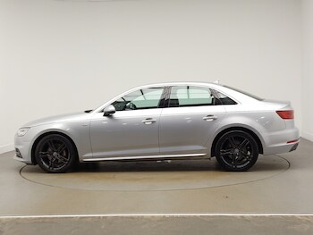 Used Audi A4 2018 for sale - 77047400: Photo